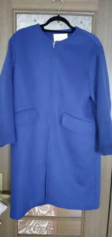 지금 계절 스픽앤스팬 노카라 코트