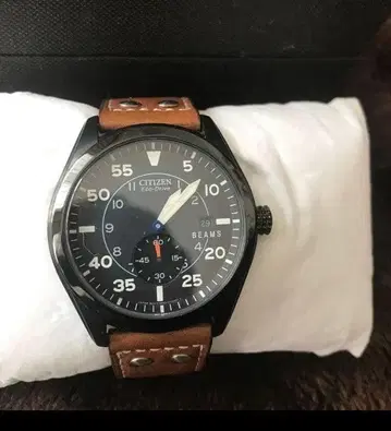 CITIZEN Eco-Drive BEAMS 손목시계