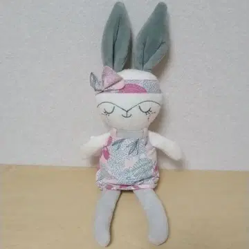 첫 번째 친구 토끼 토이저러스 봉제 인형