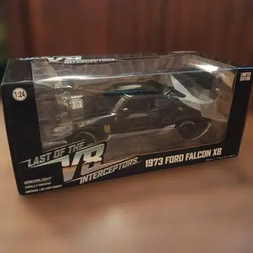 그린라이트 1/24 포드 팔콘 XB 1973 머드 맥스