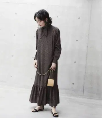 알디노아르 미니 플라워 프린트 타이 원피스