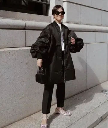 MACHATT 탑 서모 형태 코트 블랙