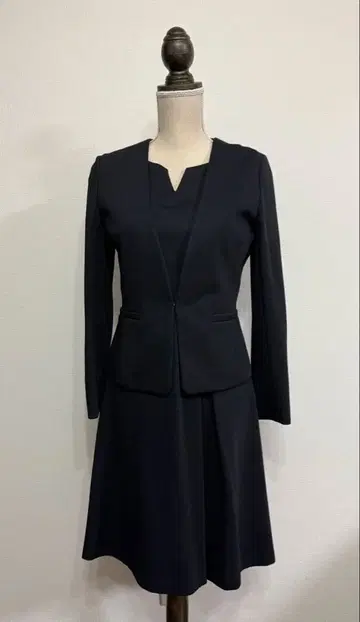 언타이틀 UNTITLED 네이비 원피스 수트 긴팔 자켓 포함