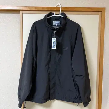 블랙 후드 부착 점퍼 택 포함 새상품