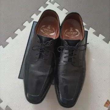 HIROKAWA SCOTCH GRAIN 블랙 드레스 슈즈