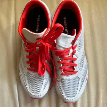 DESCENTE 메쉬 스니커즈 화이트/레드