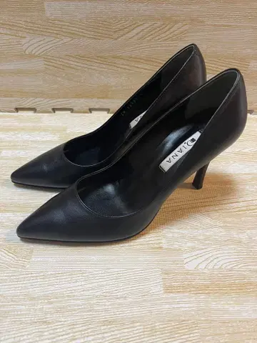 다이애나 스틸레토 하이힐