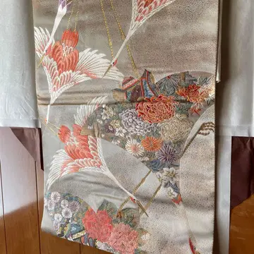 성인식, 결혼식 은사 꽃무늬 학