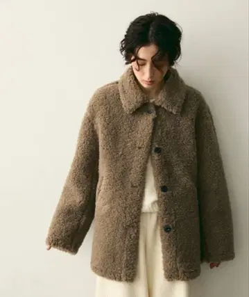 Trish 푸들 보아 스텐카라 코트