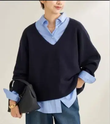 plage 2WAY 래글런 백 V넥 풀오버