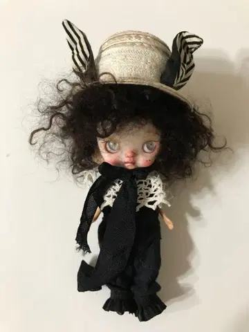 커스텀 미니 브라이스 작가님