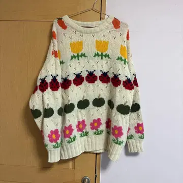 Freada 꽃 패턴 니트 스웨터 사이즈 F