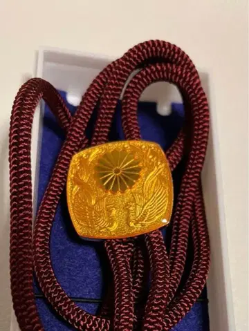 국화 문양 봉황 골드 컬러 루프 타이 미사용 새상품