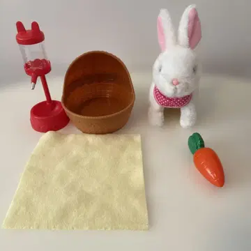 토끼 봉제 인형과 부속품 세트
