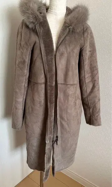 CLOCHE 페이크 무스탕 코트 02