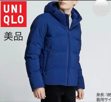 유니클로 심리스 다운 후드티 블루 S 사이즈