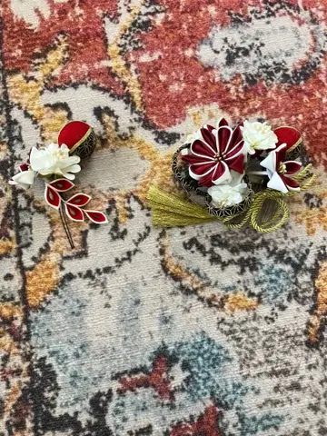 일본풍 꽃 장식 세트 빨강 흰색 금색