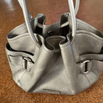 콜한 실버 올가죽 숄더백 새상품급