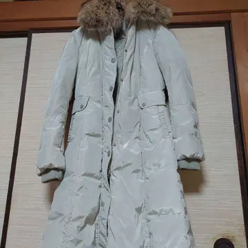 후드 부착 롱 다운 자켓