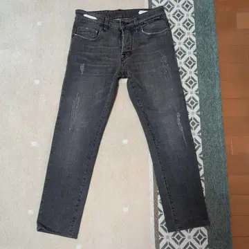 YCHAI 파나텔라 블랙 데미지 데님 30