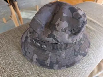 SIMMS 카모플라쥬 버킷 햇