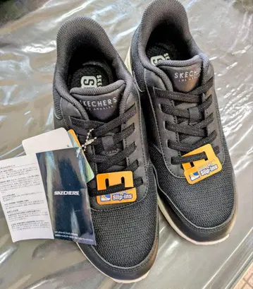 SKECHERS Slip-ins 블랙