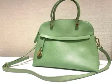 FURLA 파이퍼 M 사이즈 핸드백 민트 그린 골드 금장 장식