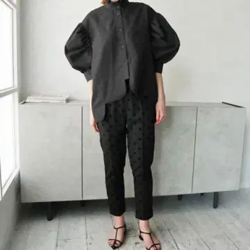 블랙 플로키 도트 테이퍼드 팬츠 M-L 사이즈