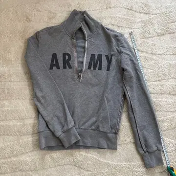 돌체앤가바나 맨투맨