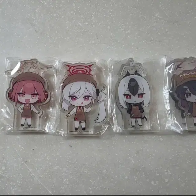 맘스터치 콜라보 아크릴 스탠드 세트 팜니다