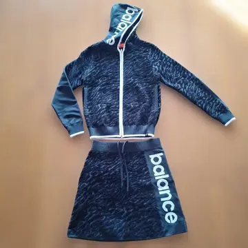 [ 새상품급 ] 뉴발란스 여성용 셋업 블랙 제브라