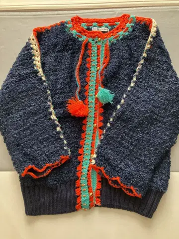 츠모리치사토 가디건