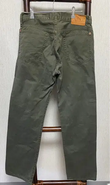 레드 이어 프론트 버튼 올리브색 데님 팬츠 폴스미스