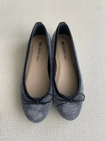 새상품급 RODE SKO 일본제 글리터 발레 슈즈 36 리본 포함 그레이