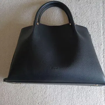 Elura 블랙 핸드백