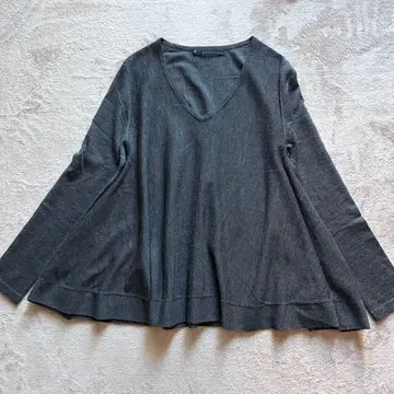 새상품급 [martinique] 플레어 니트 풀오버 상의 울 그레이