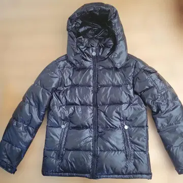 블랙 후드 부착 반질반질 다운 자켓 M 사이즈