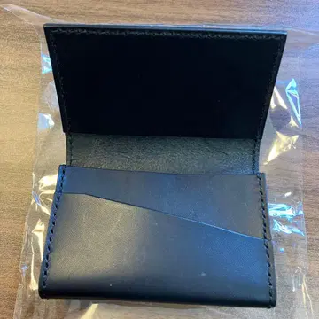 블랙 가죽 명함지갑
