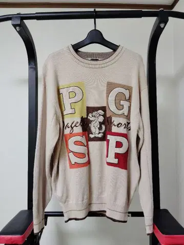 와일리 코요테 그래픽 니트 스웨터