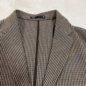 새상품급 ZARA 체크 무늬 테일러드 자켓