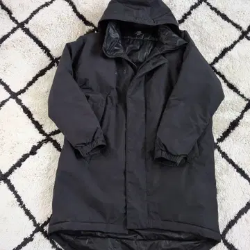 new balance 블랙 다운 자켓 S