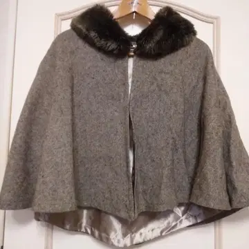 울 케이프 코트 퍼 카라 부착