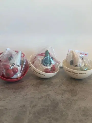 디즈니 크리스마스 2025 2024 릴린린 캡슐 토이