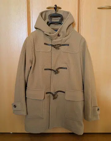 베이지 더플 코트 후드 부착