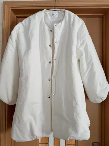 오버 사이즈 화이트 자켓
