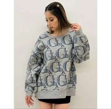 제이다 로고 프린트 오버 사이즈 스웨터