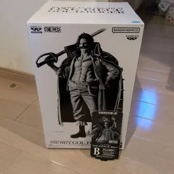 ONE PIECE 골드 D 로저 피규어