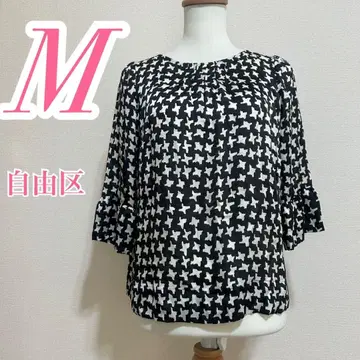 자유구 M 블랙 화이트 올 패턴 블라우스 깔끔함 폴리 100%