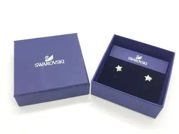 새상품급 스와로브스키 SWAROVSKI 귀걸이 파베 크리스탈 별 스타