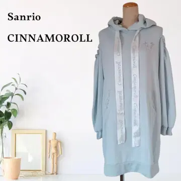 zB474 [ L ] Sanrio 시나모롤 풀오버 후드티 어깨 트임
